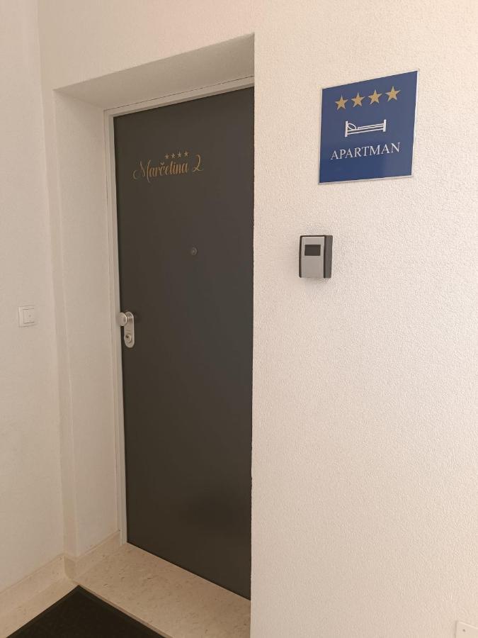 Apartman Marcelina 2 In Trogir Ngoại thất bức ảnh
